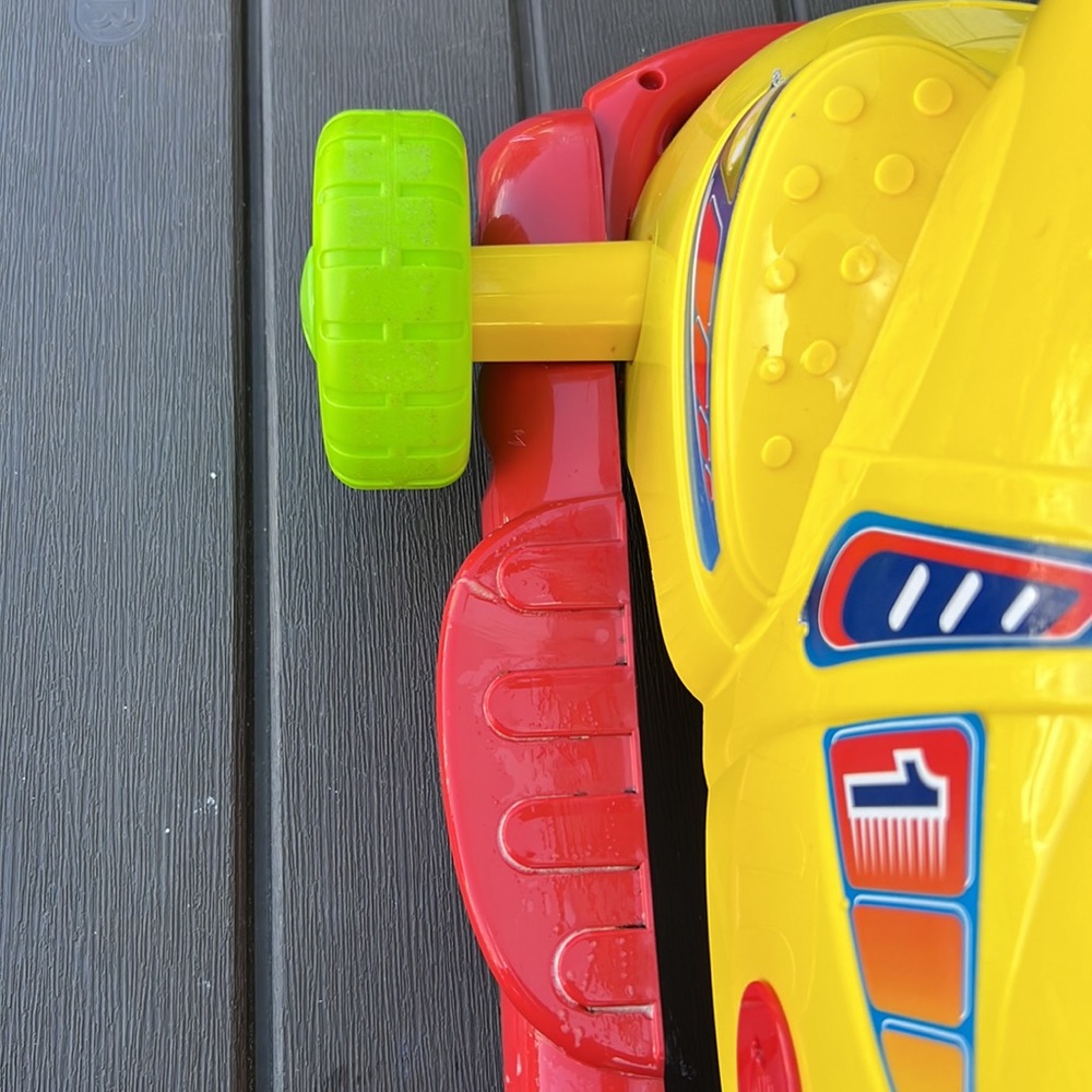 VEUC vtech sounds sit to race smart wheels ride on and push car toy - Picture 8 of 10